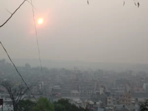 किन बढ्दै छ, वायु प्रदूषण ?